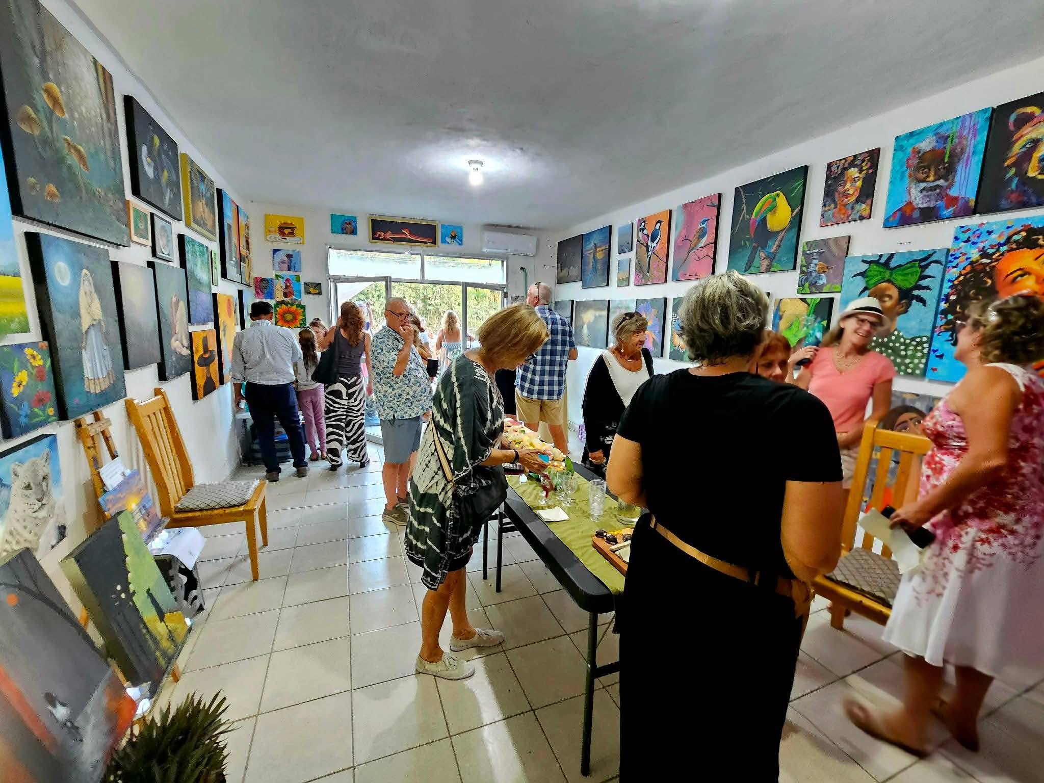 Amanda Dolan's art studio and gallery in Bucerías, Nayarit