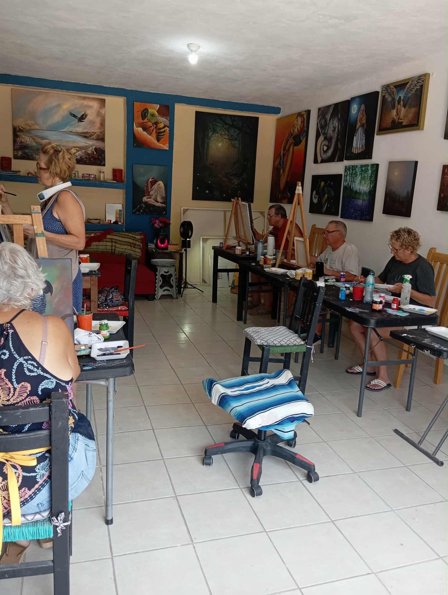 Art class in progress at Amanda's studio